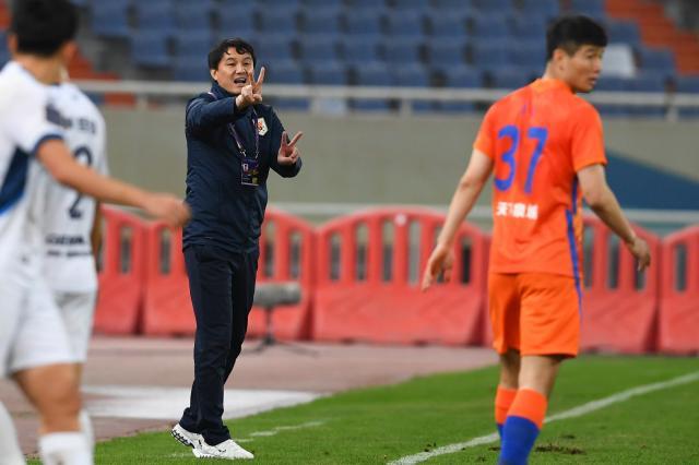 开云体育登录入口-泰山第5冠5大功臣：郝伟居功至伟 孙准浩MVP