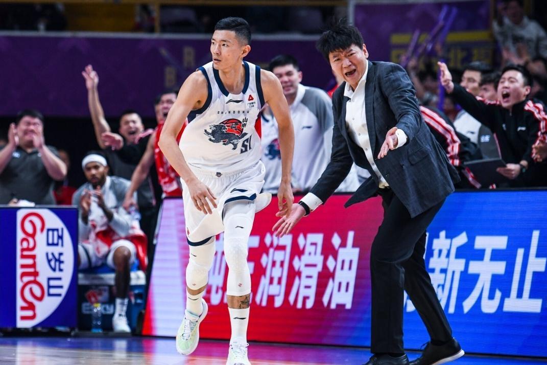 开云在哪里开户-山东男篮挺进杯赛四强，陈林坚爆发，说明书已找到？